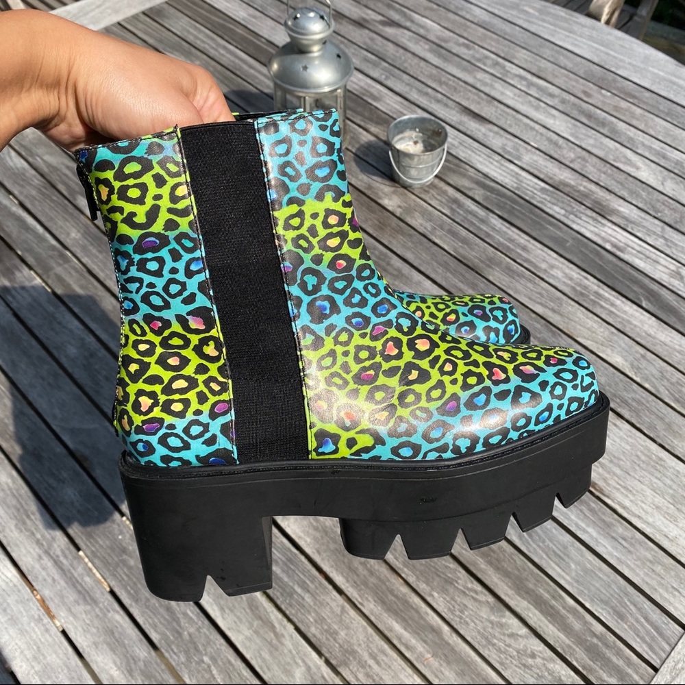 🍃 ANIMAL PRINT MULTI BLACK CHUNKY BOOTIES! - Picture 10 of 10